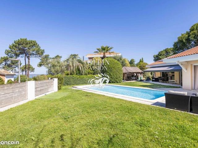 Villa 6 pièces 165 m²