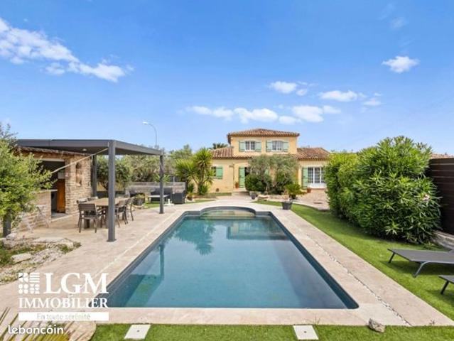 Villa 6 pièces 165 m²