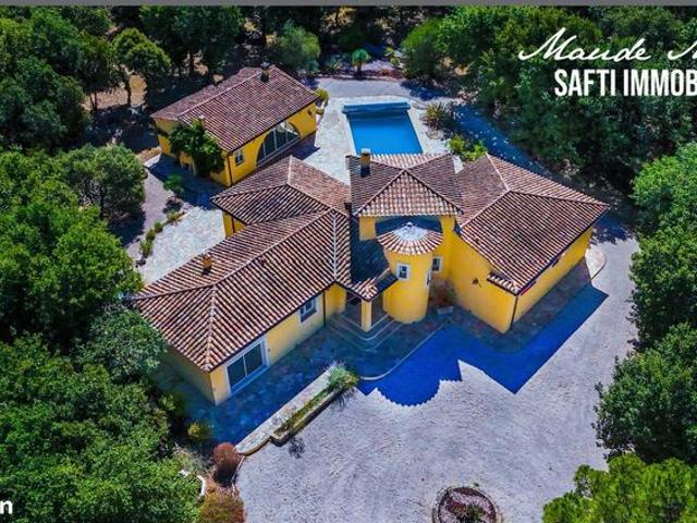 Villa 6 pièces 165 m²