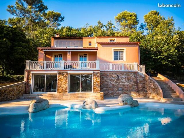 Villa 6 pièces 165 m²