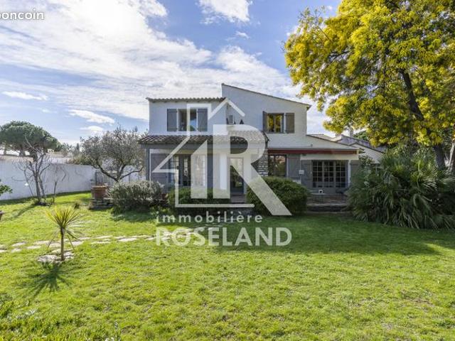 Villa 6 pièces 165 m²