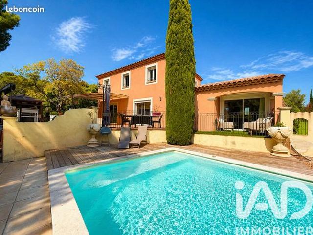Villa 6 pièces 165 m²
