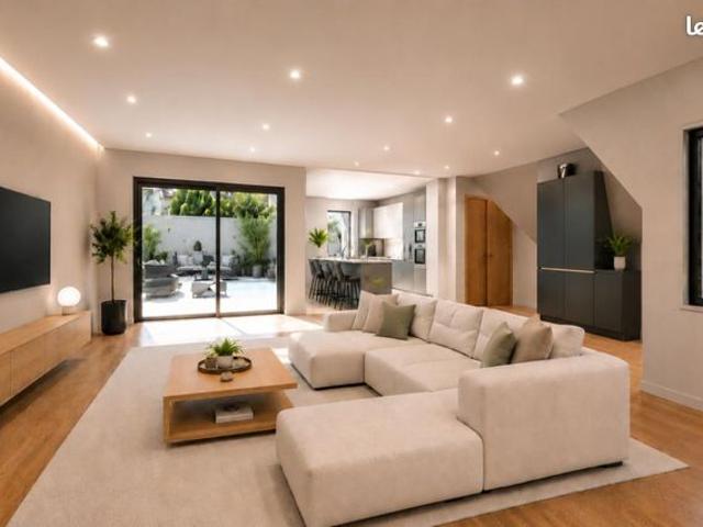 Villa 6 pièces 165 m²