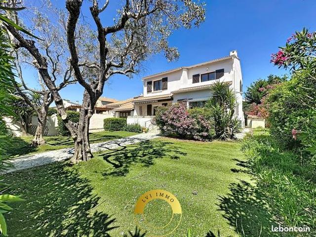 Villa 6 pièces 165 m²