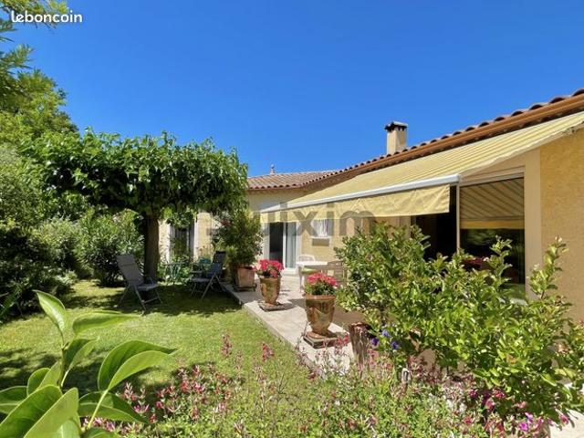 Villa 6 pièces 166 m²