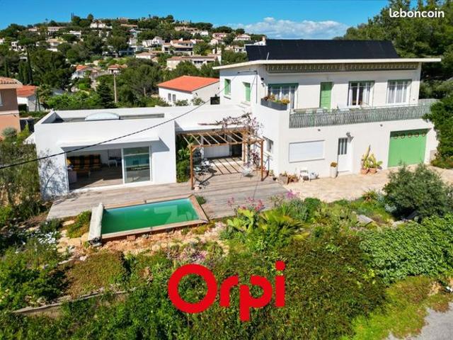 Villa 6 pièces 166 m²