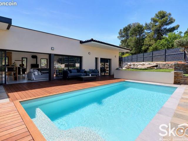 Villa 6 pièces 166 m²
