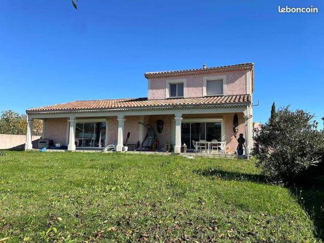 Villa 6 pièces 167 m²
