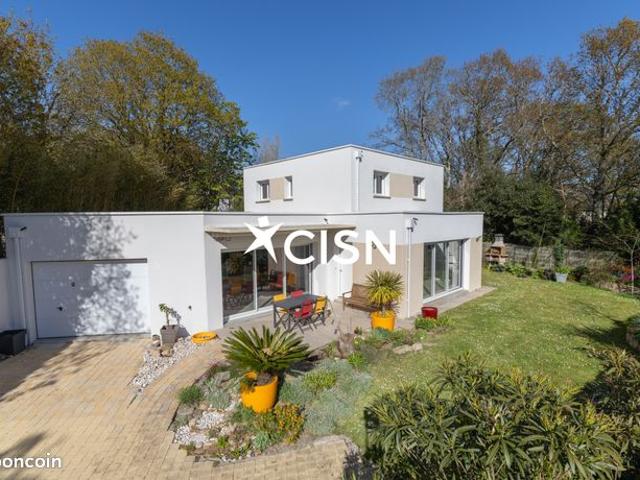 Villa 6 pièces 167 m²