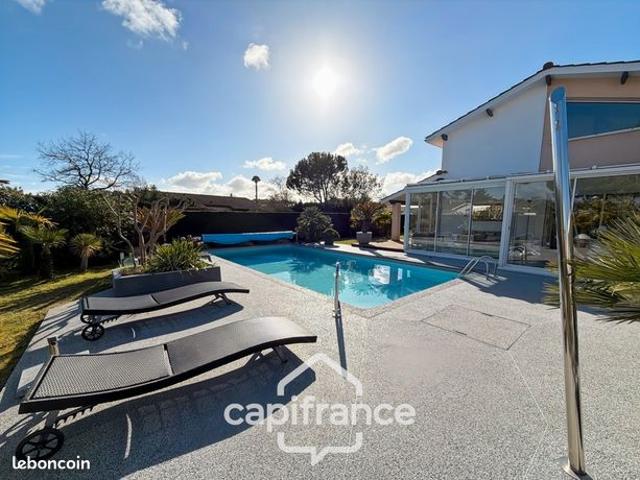 Villa 6 pièces 168 m²