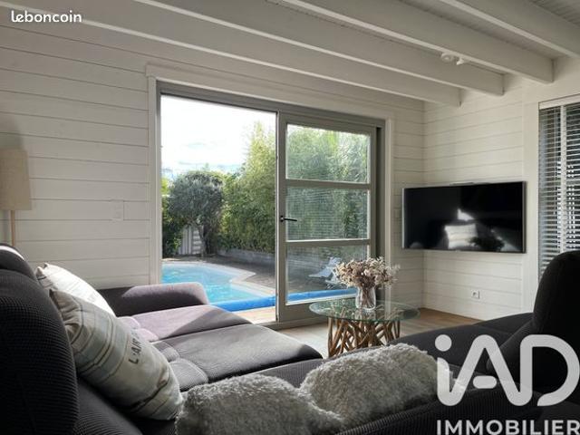 Villa 6 pièces 168 m²