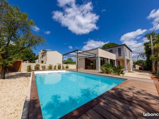 Villa 6 pièces 168 m²