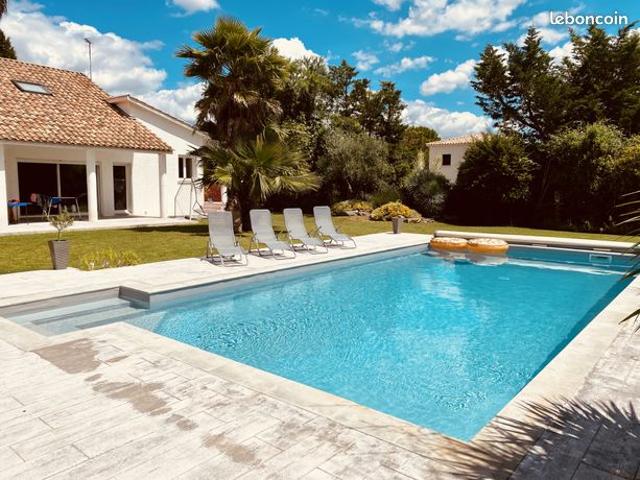 Villa 6 pièces 180 m²