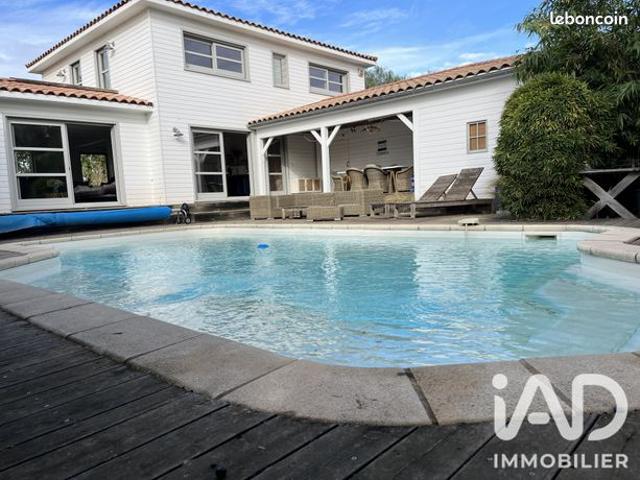 Villa 6 pièces 168 m²