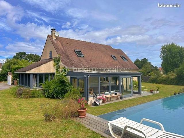 Villa 6 pièces 168 m²