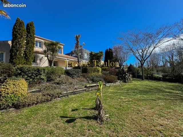 Villa 6 pièces 168 m²