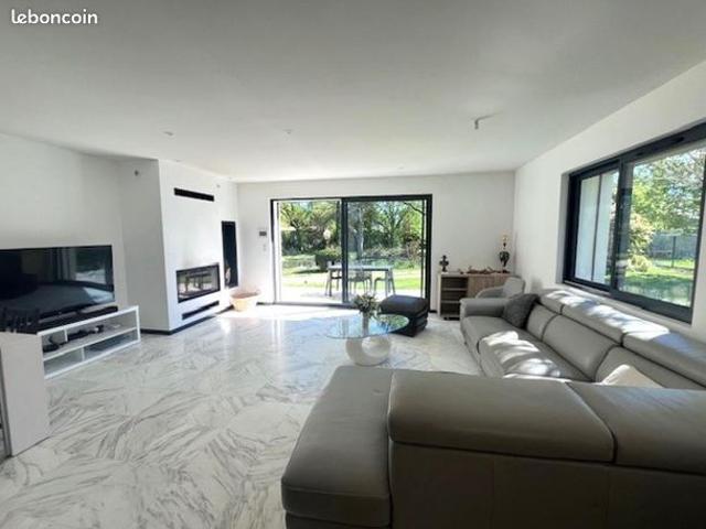 Villa 6 pièces 168 m²