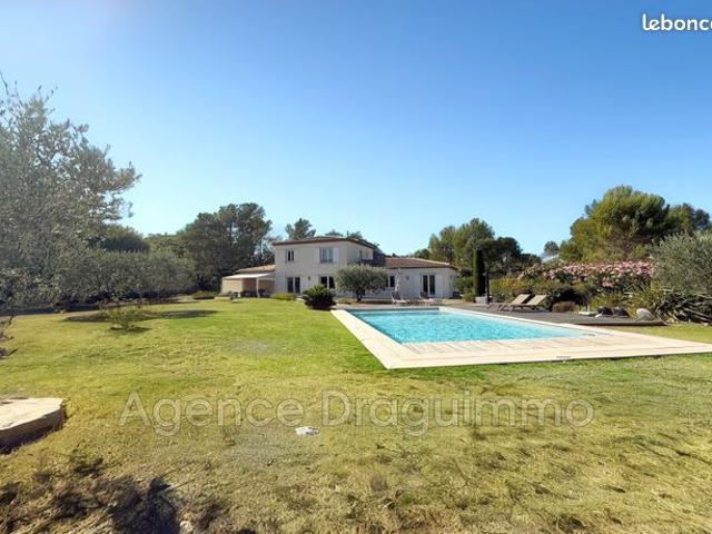 Villa 6 pièces 169 m²