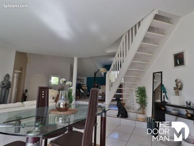 Villa 6 pièces 169 m²