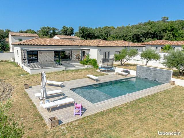 Villa 6 pièces 170 m²
