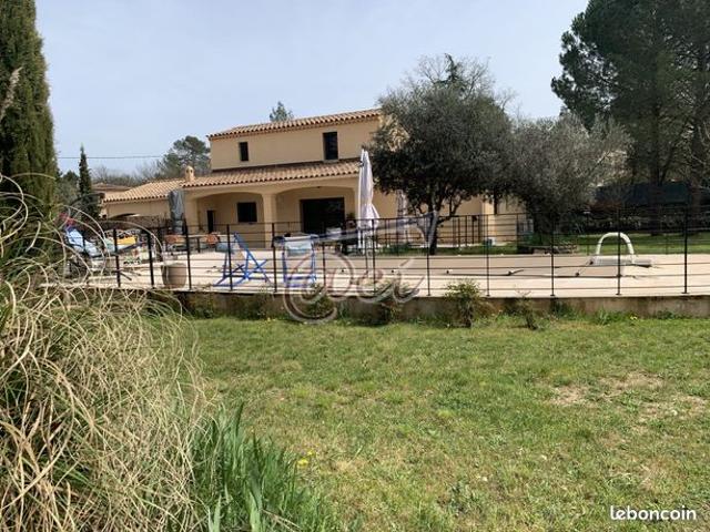 Villa 6 pièces 170 m²