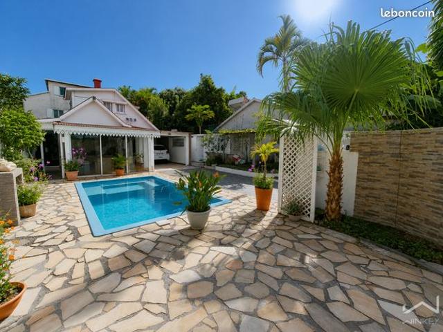 Villa 6 pièces 170 m²
