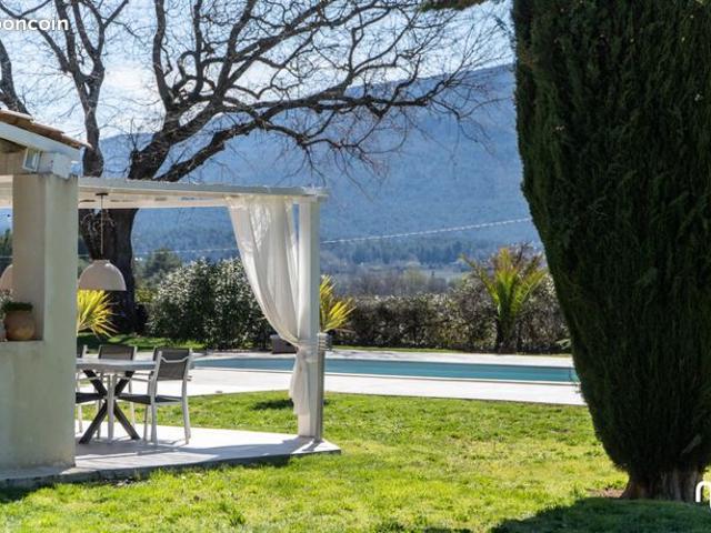 Villa 6 pièces 170 m²
