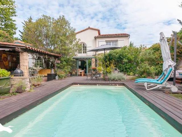 Villa 6 pièces 170 m²