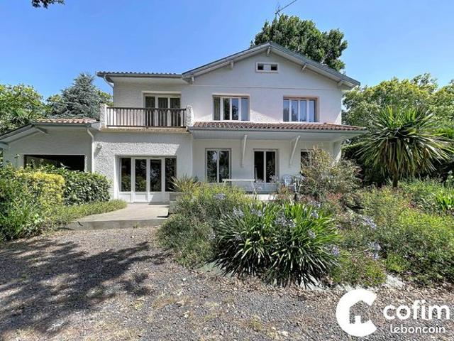 Villa 6 pièces 170 m²