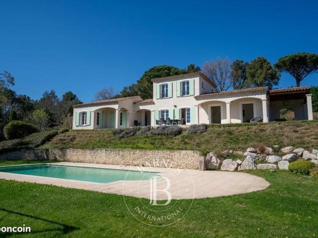 Villa 6 pièces 170 m²