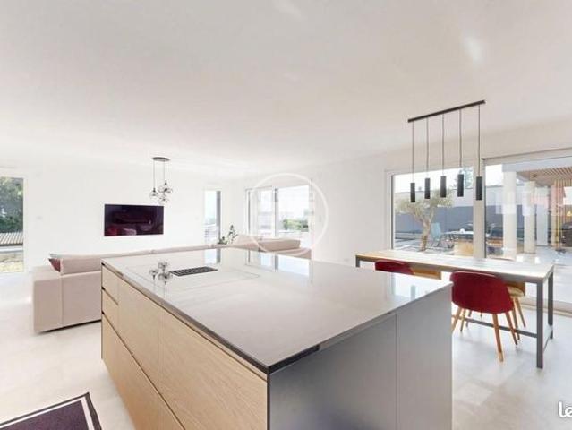 Villa 6 pièces 170 m²
