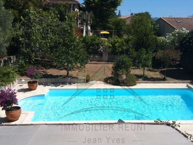 Villa 6 pièces 170 m²