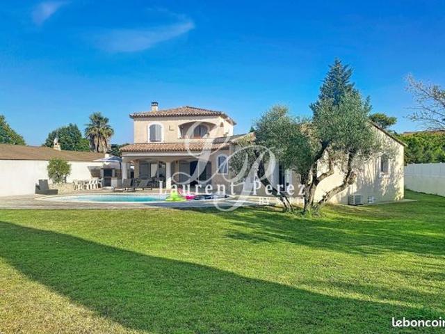 Villa 6 pièces 170 m²