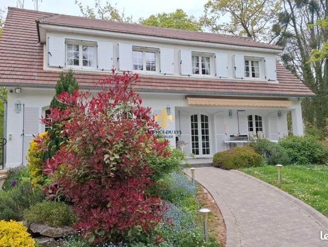 Villa 6 pièces 170 m²