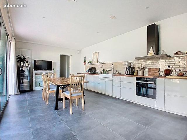 Villa 6 pièces 171 m²