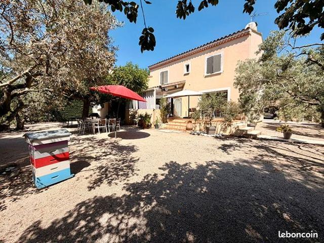 Villa 6 pièces 172 m²