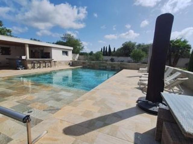 Villa 6 pièces 173 m²