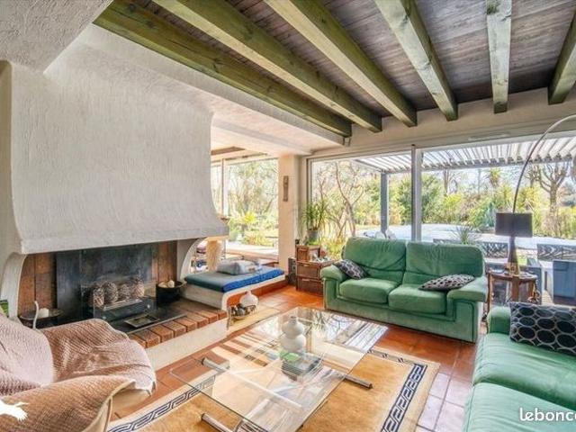 Villa 6 pièces 173 m²