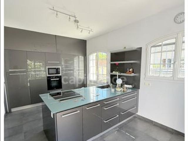 Villa 6 pièces 173 m²