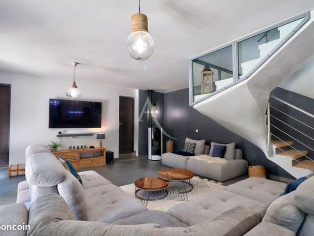 Villa 6 pièces 173 m²