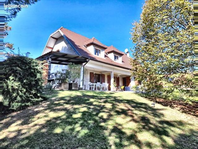 Villa 6 pièces 173 m²