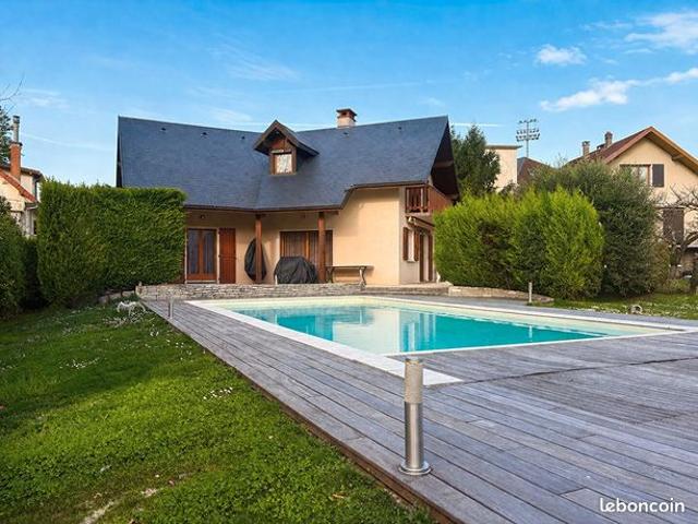 Villa 6 pièces 173 m²