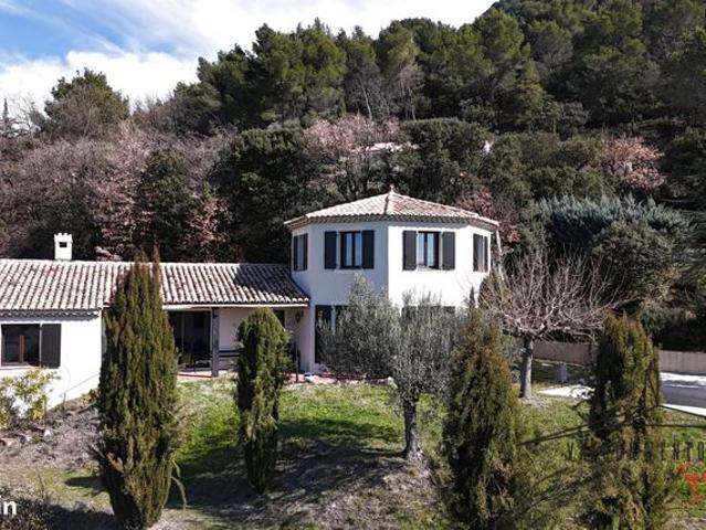 Villa 6 pièces 174 m²