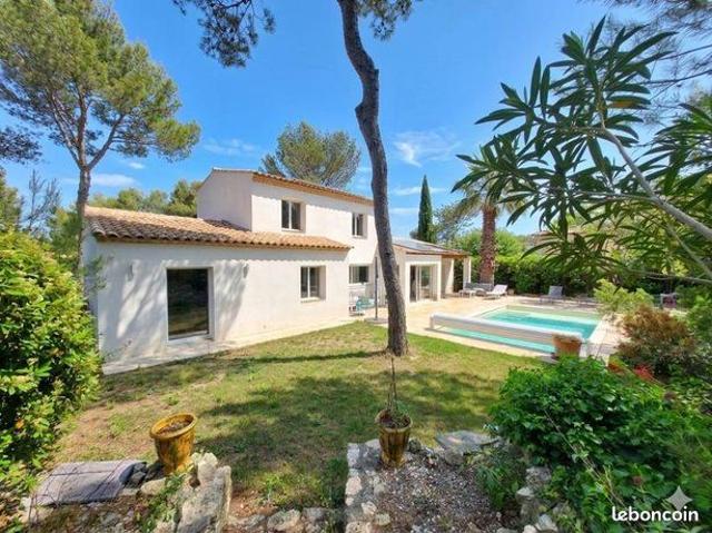 Villa 6 pièces 174 m²