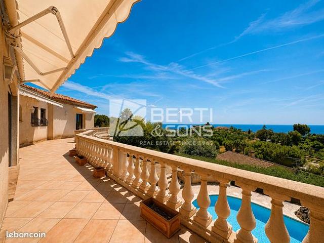 Villa 6 pièces 175 m²