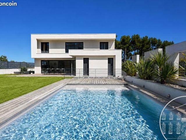 Villa 6 pièces 175 m²