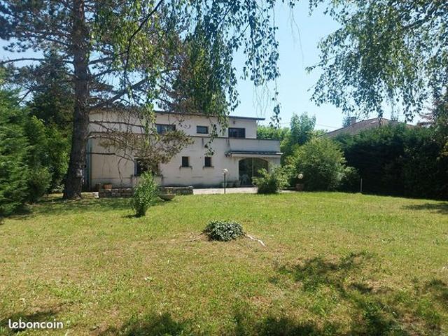 Villa 6 pièces 175 m²