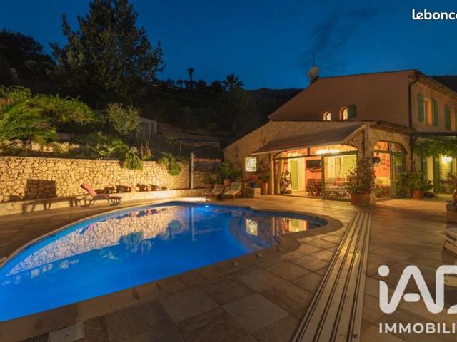 Villa 6 pièces 175 m²