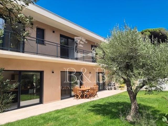 Villa 6 pièces 175 m²