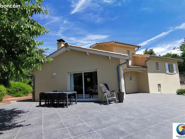 Villa 6 pièces 175 m²